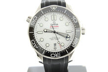Load image into Gallery viewer, Omega Seamaster Diver 300M Co-Axial Master Chronometer 42mm White Wave 210.32.42.20.04.001 - Arnik Jewellers
