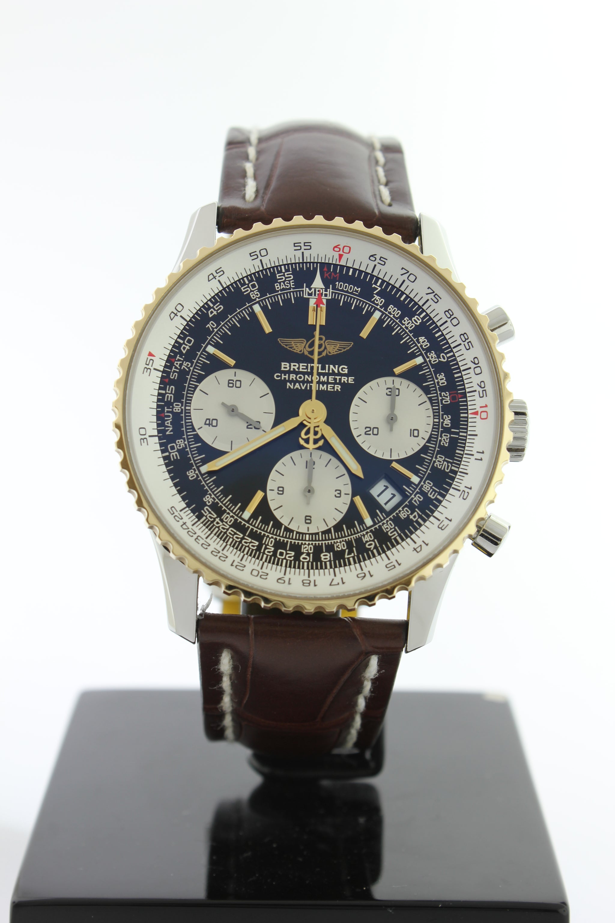 D23322 Breitling Navitimer Gold And Steel Breitling Navitimer Two