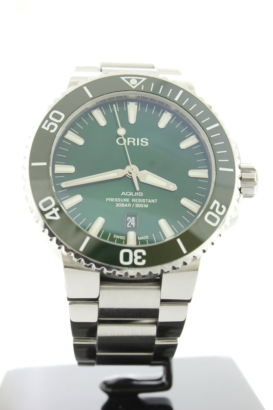Oris Aquis Date Green Automatic Stainless Steel 43.5mm 7730 - Arnik Jewellers