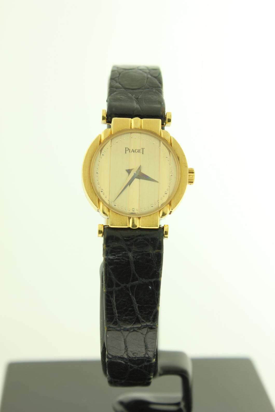 Piaget Solid 18K Gold Swiss Quartz 20mm - Arnik Jewellers